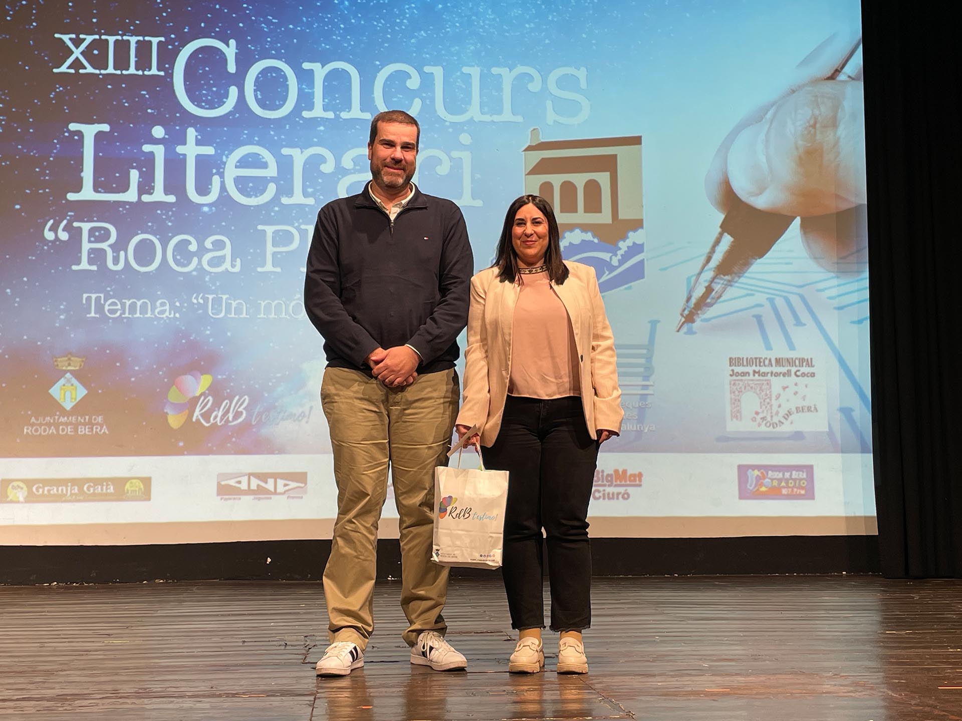 Lliurament de premis del 13è Concurs Literari Roca Plana Lliurament de premis del 13è Concurs Literari Roca Plana