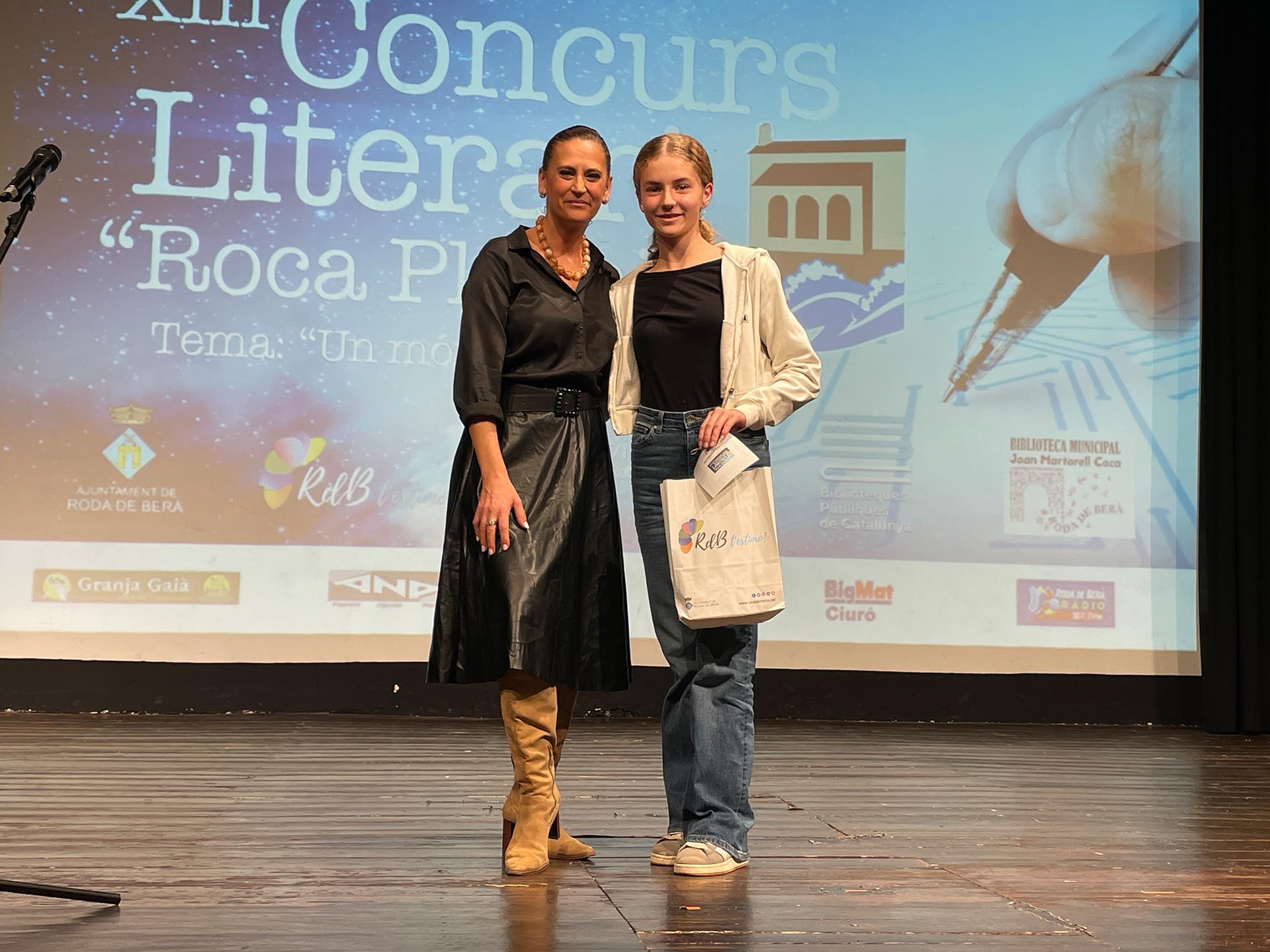 Lliurament de premis del 13è Concurs Literari Roca Plana Lliurament de premis del 13è Concurs Literari Roca Plana