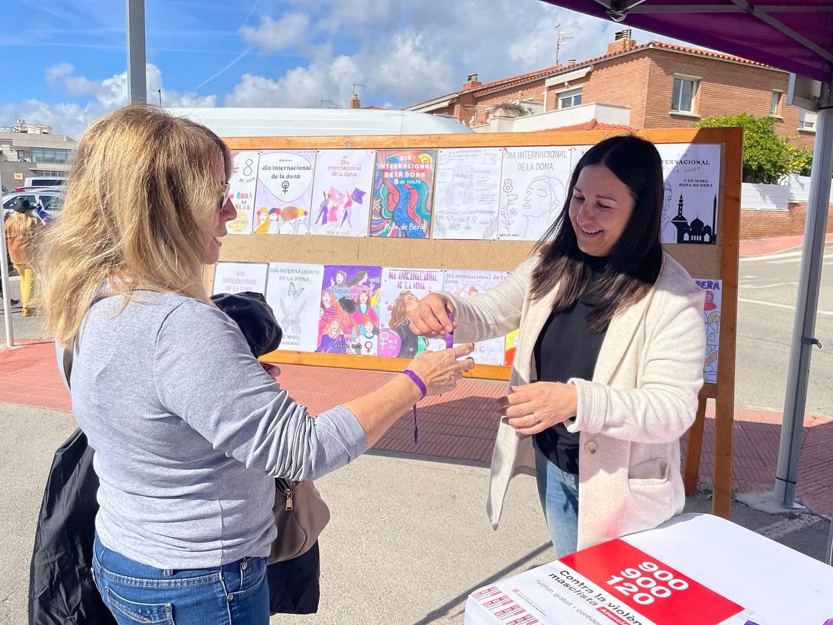 Carpa lila al mercat setmanal
