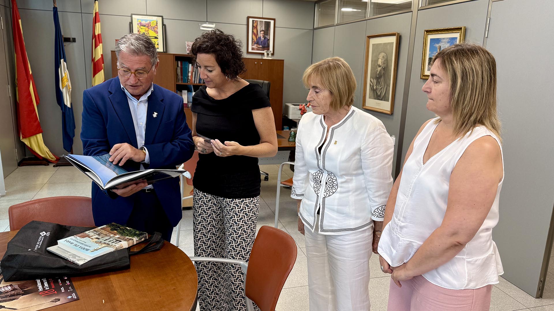La consellera d’Economia i Finances, Alícia Romero, inaugura l’ampliació de Pastisart La consellera d’Economia i Finances, Alícia Romero, inaugura l’ampliació de Pastisart